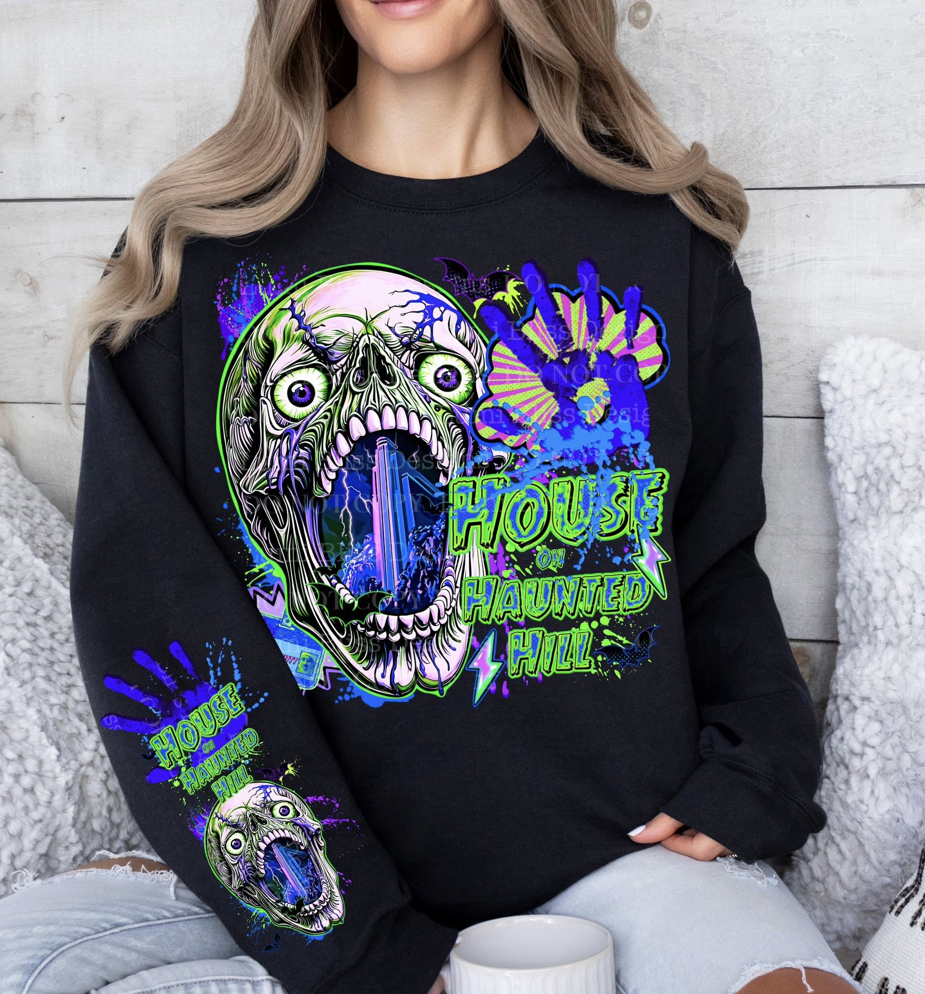 HAUNTED HILL-CREWNECK SWEATSHIRT W/ SLEEVE PRINT