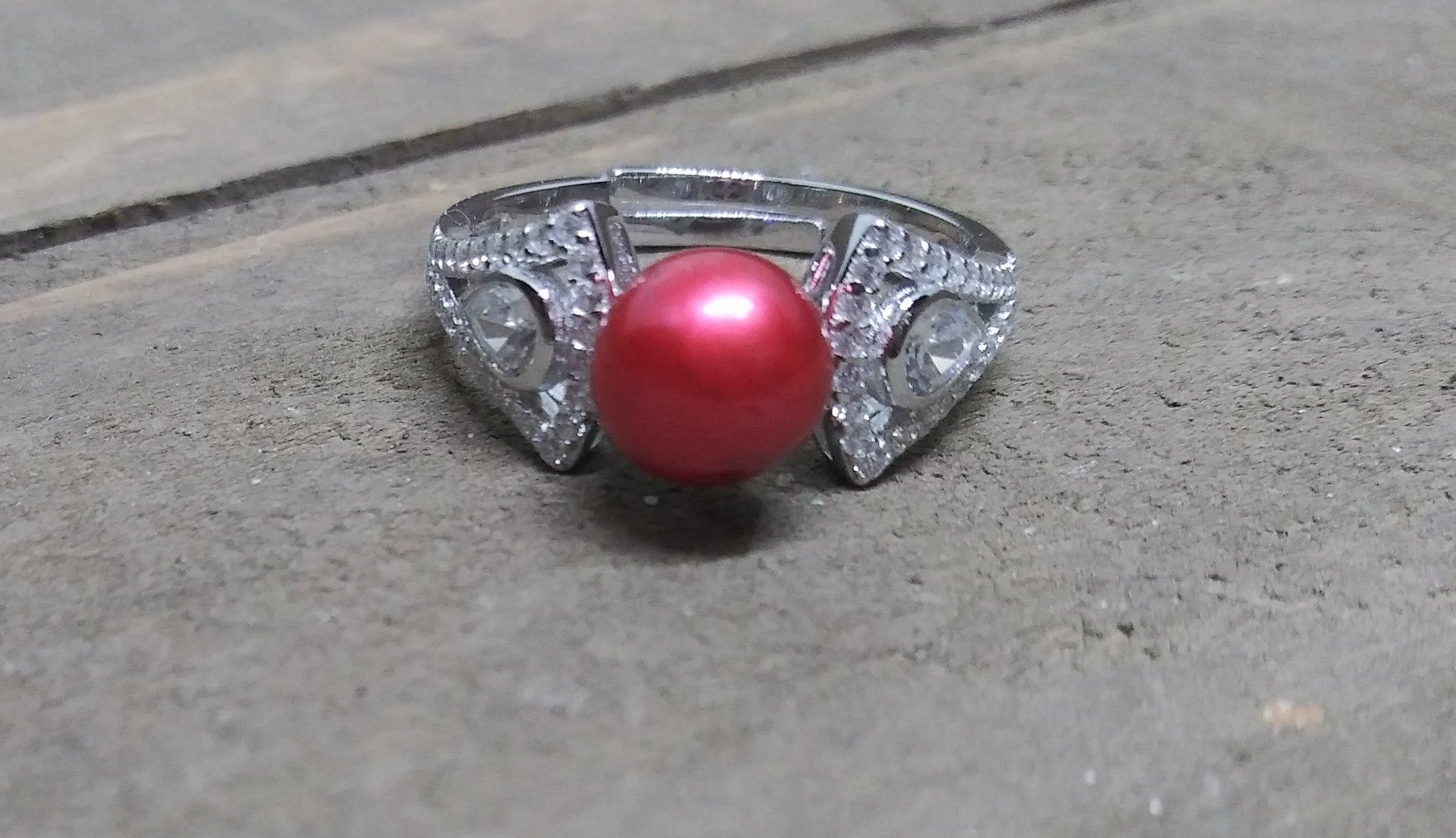 Queens throne ring