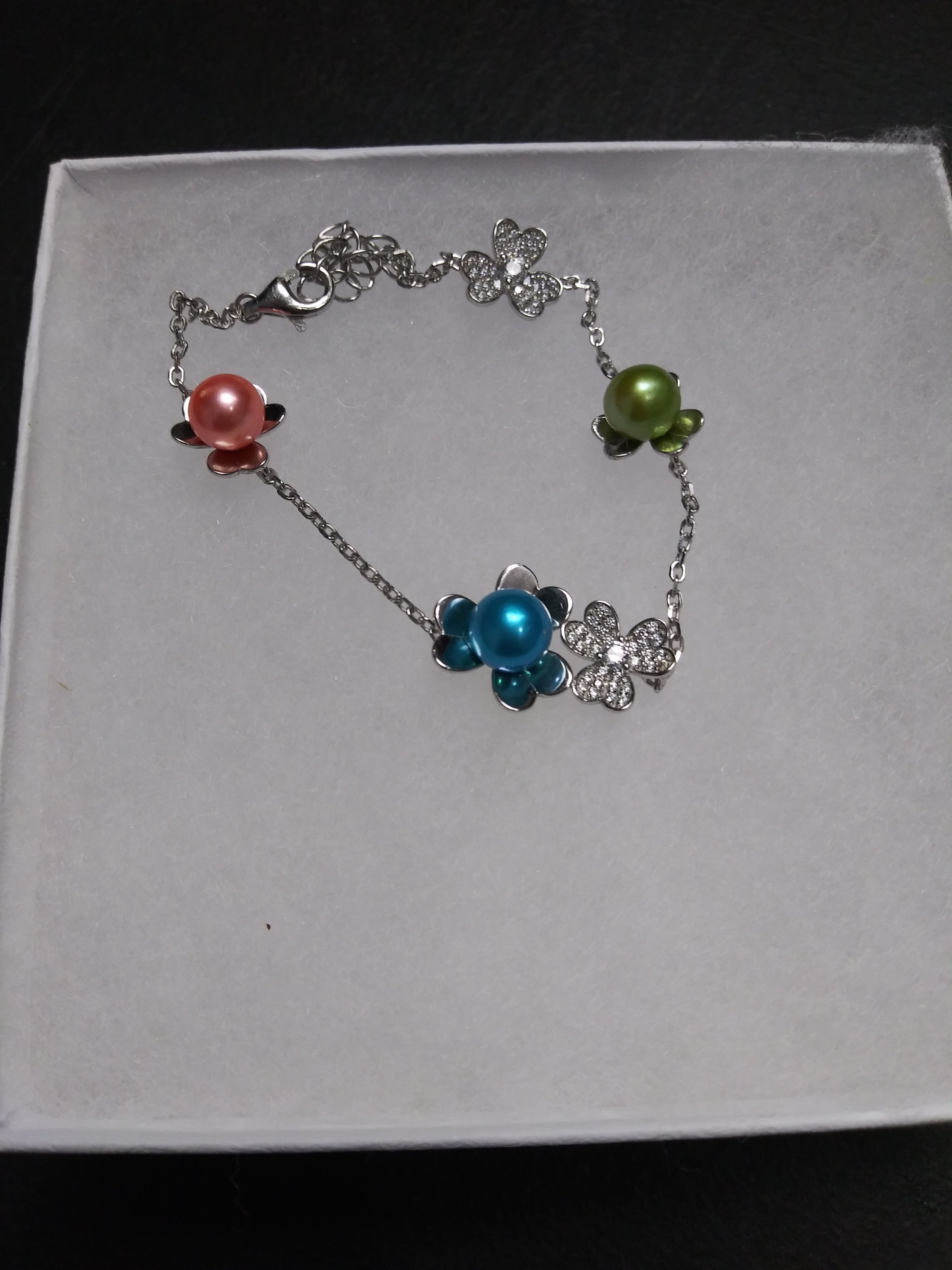 Triple flower bracelet
