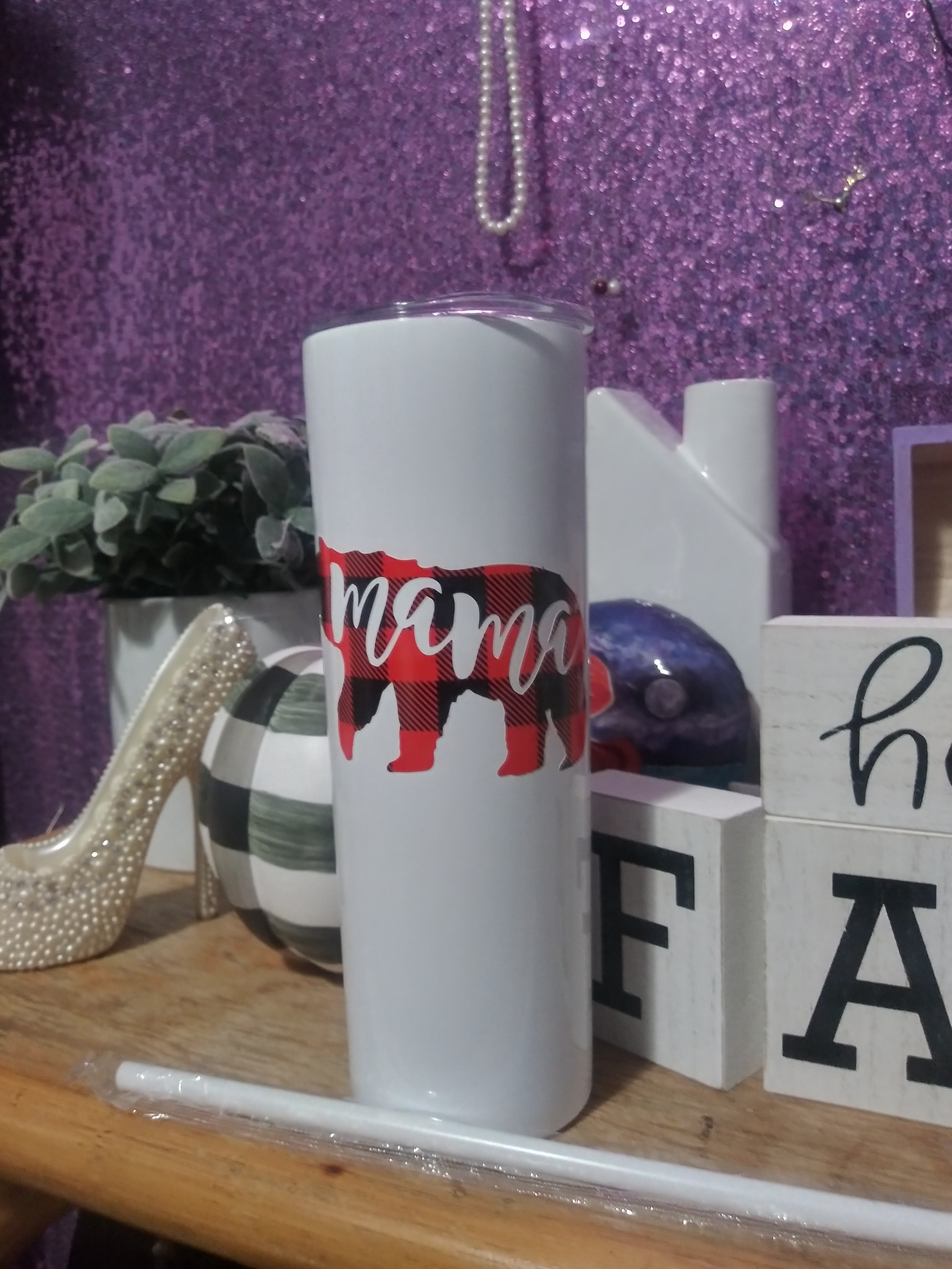 Skinny tumbler with straw