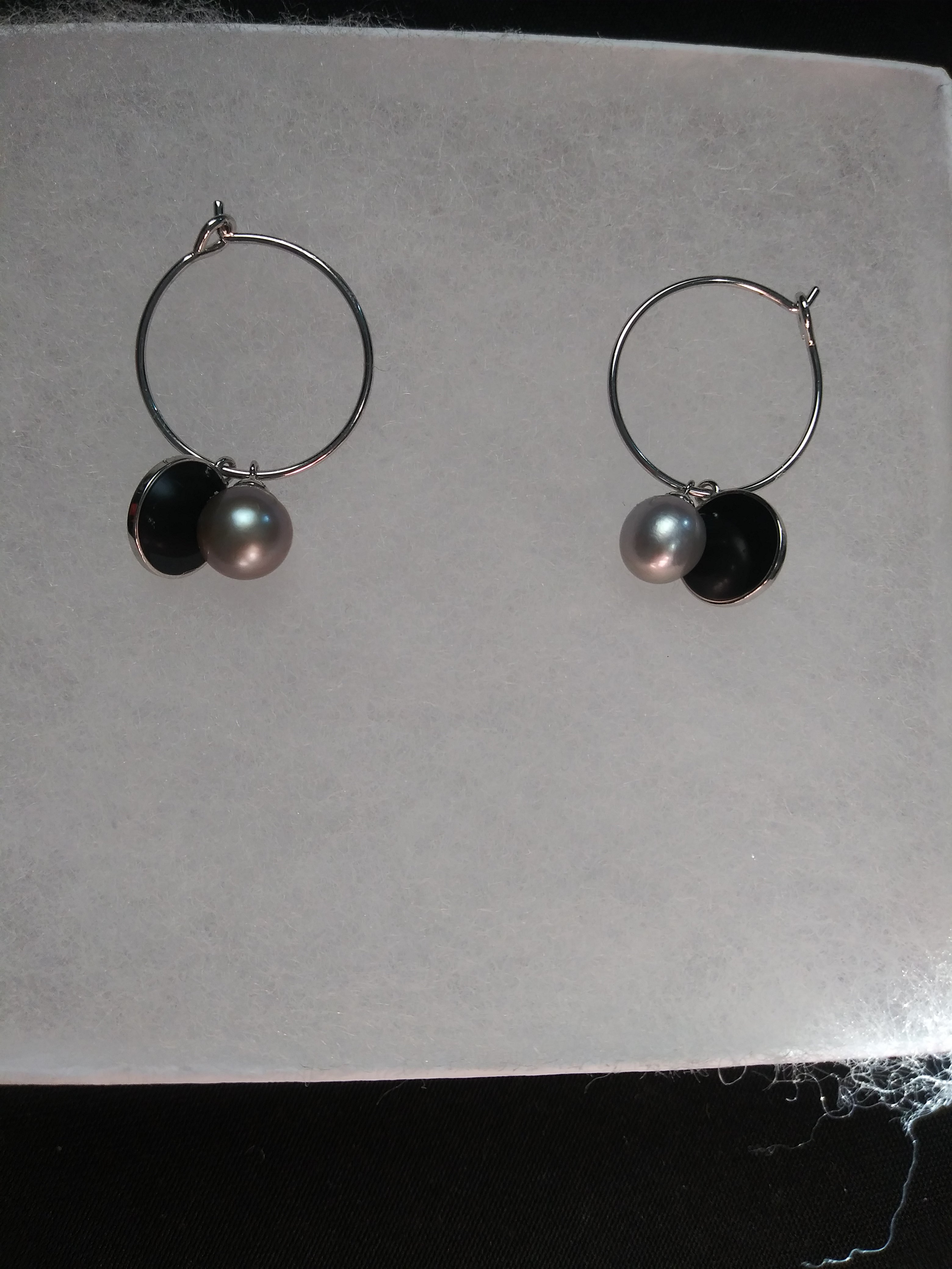 Black circle hoops