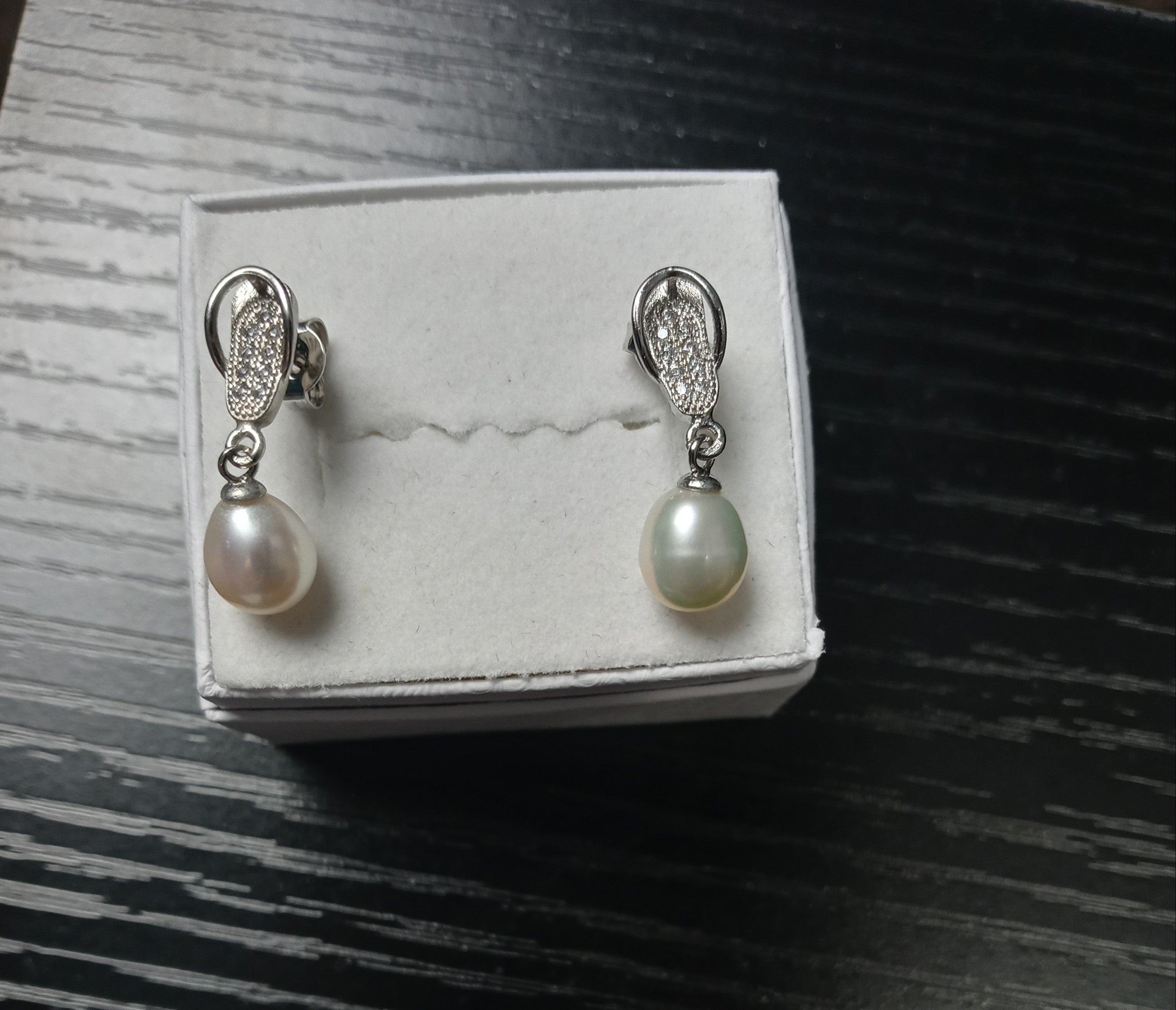 Flip flop earrings
