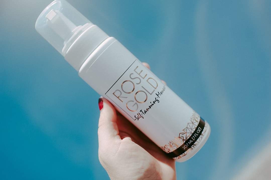 Rose gold self tanning mousse