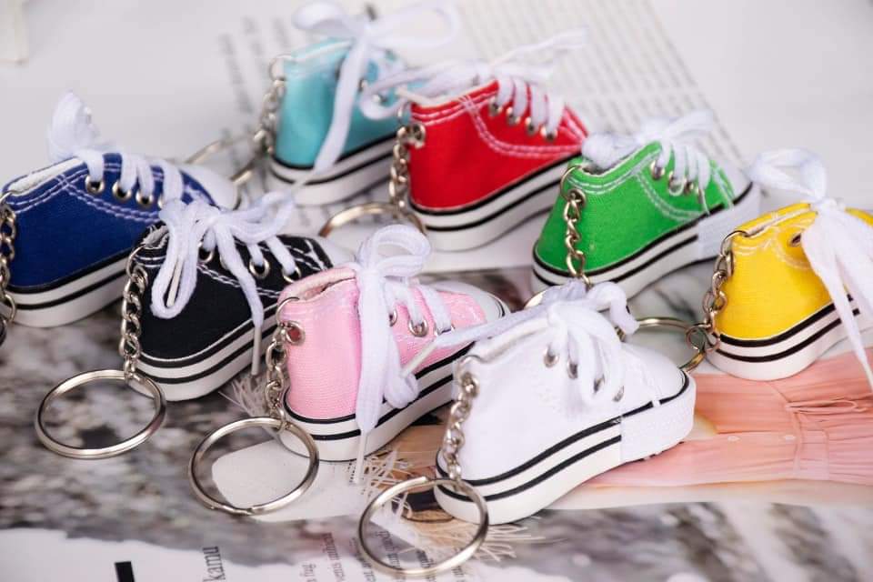 Converse shoe keychain