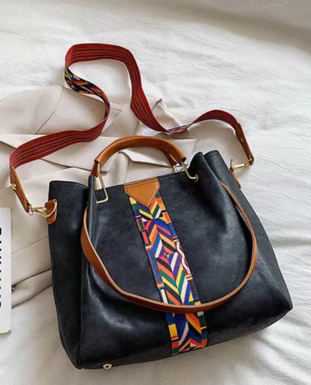 Leather crossbody versatile bag